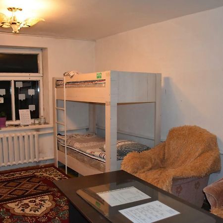 Happy Hostel In Кочкорка Экстерьер фото