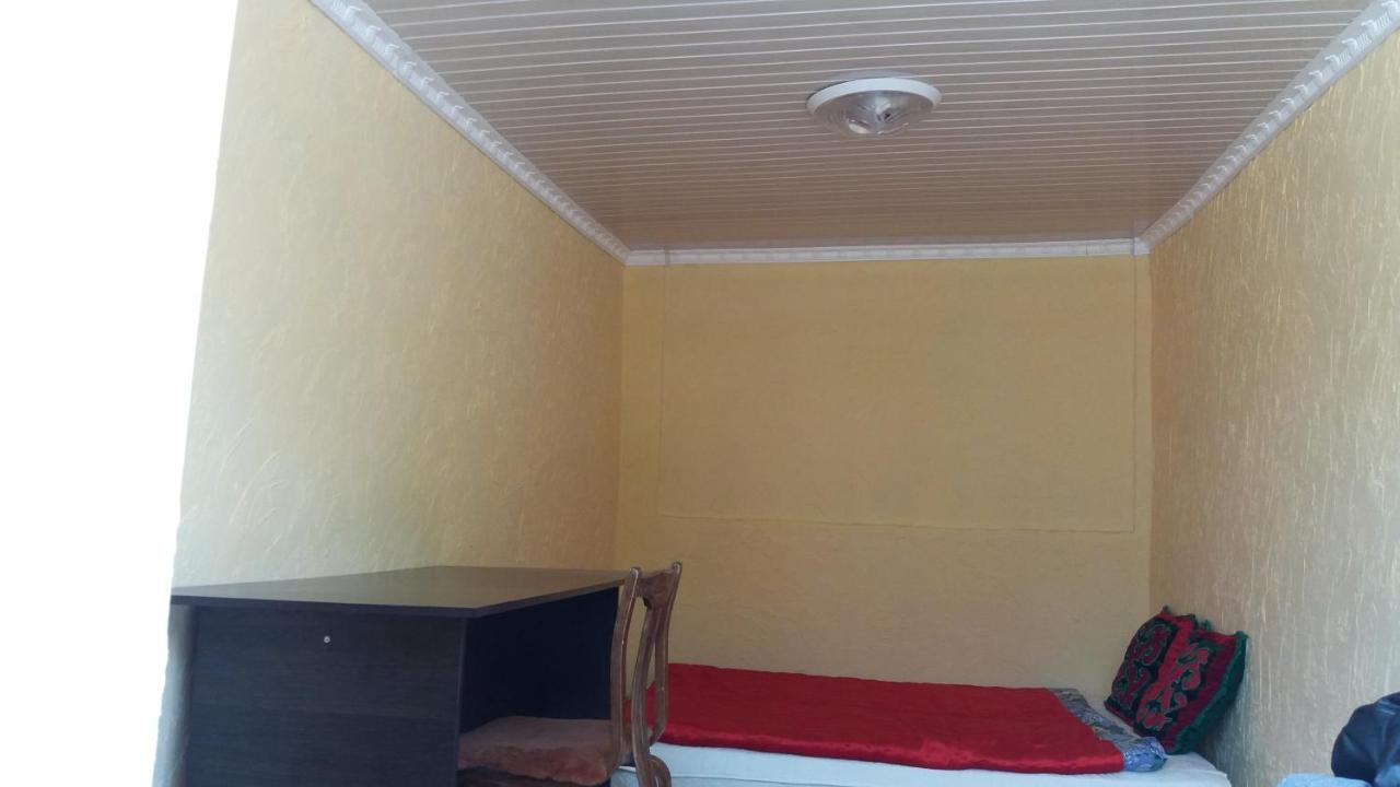 Happy Hostel In Кочкорка Экстерьер фото