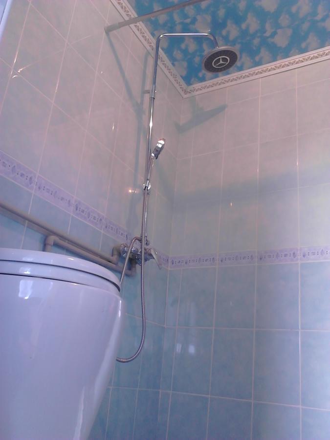 Happy Hostel In Кочкорка Экстерьер фото