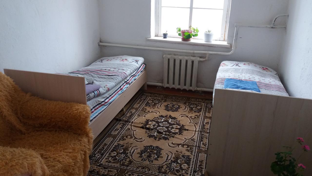 Happy Hostel In Кочкорка Экстерьер фото