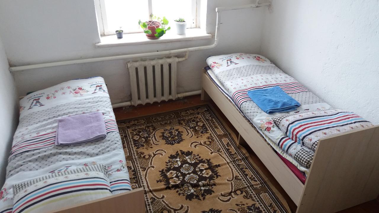 Happy Hostel In Кочкорка Экстерьер фото