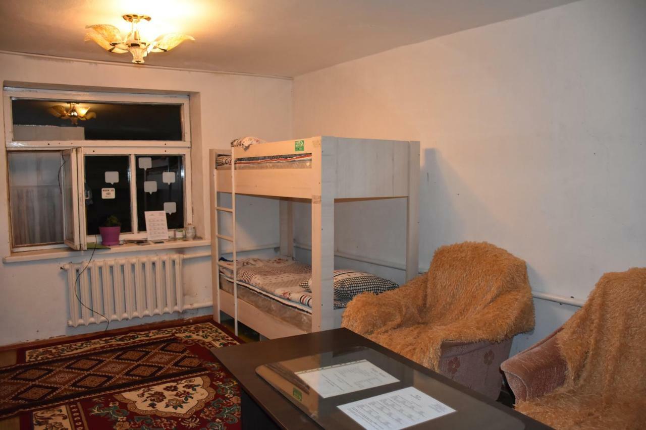 Happy Hostel In Кочкорка Экстерьер фото